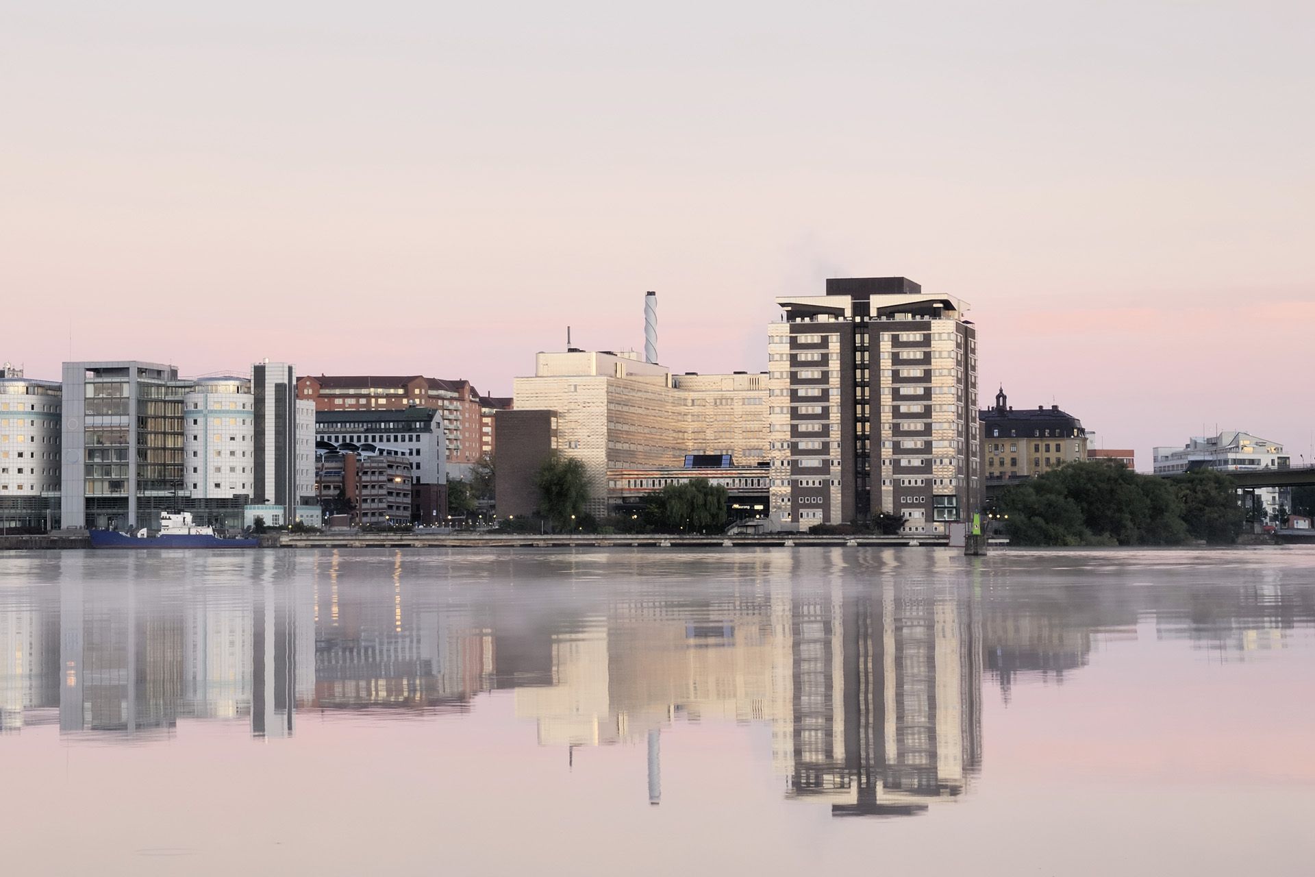 Mäklarhuset sälja nu